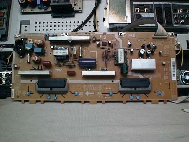 От SAMSUNG LE32B350F1W. Main: BN41-01207A. TCON: 320AP03C2LV0.2  (PSU):BN44-00289B и всё остальное.