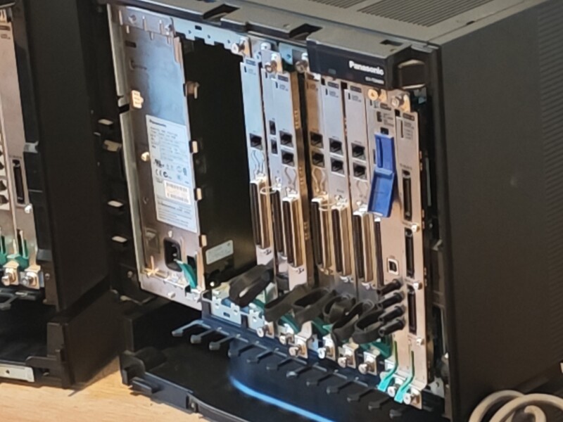 Учрежденческая АТС Panasonic KX-TDA600RU с модулями расширения